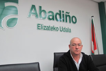 Navarro califica al PNV de “irresponsable” por su actitud ante el traslado del médico