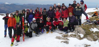 El Alpino Tabira es el único club que organiza una travesía de esquí de montaña