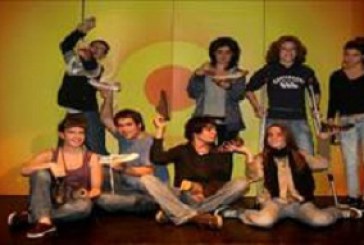 El grupo aficionado Karrika estrena hoy en San Agustín su último espectáculo