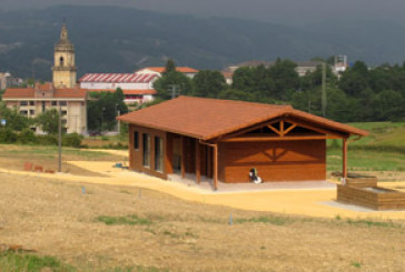 El voto de calidad del alcalde permite aprobar la ordenanza para los huertos lúdicos