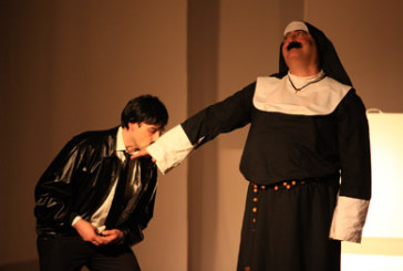 Banarte despide a la comedia ???Vuelve, bigotillo, vuelve???