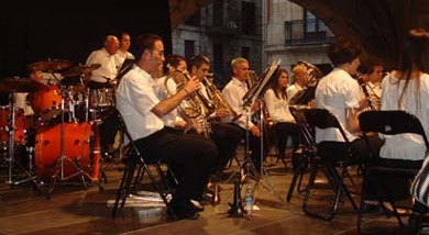 La Banda ofrece un taller de aprendizaje de instrumentos de viento y percusión