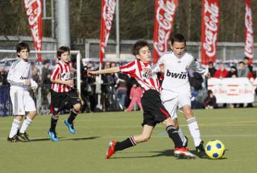 Los equipos alevines del Liverpool, el Athletic, la Real y el Atletico se miden en Txolon