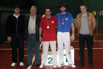 Merecido triunfo de Rober Uriarte en el elite de Euskadi de Trinquete de Abadiño