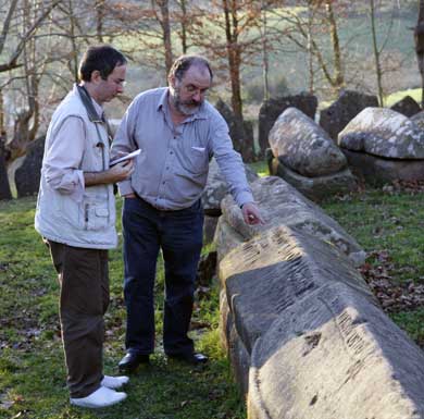 El País-Aguilar turismo argitaletxekoak Durangaldean bisitari ibili dira