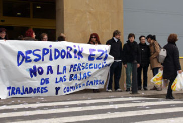 Trabajadores de Simply denuncian el despido de tres compañeras durante una baja