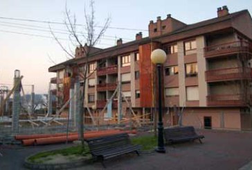 El Ayuntamiento recurrirá  a los tribunales si no se retoman las obras de la escuela