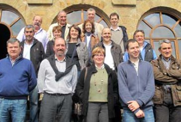 Durangaldeko mendi ibilbideak zaindu eta mantentzeko ituna