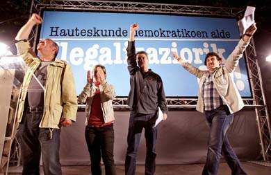 El TC permite a Bildu presentarse a las elecciones que comienzan hoy