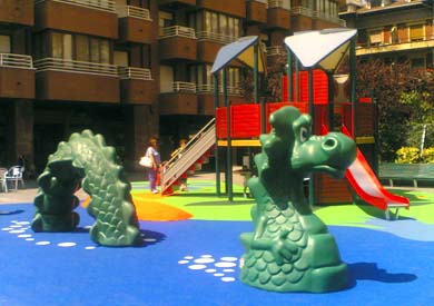 Nueva zona de juegos infantil en Euskal Herria enparantza