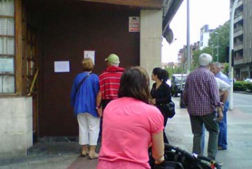 Una mujer fallece en el pórtico de Santa María cuando iba al funeral de su marido