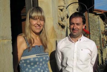 Ana Otadui renuncia a cobrar su sueldo en favor del teniente de alcalde Joseba Mujika