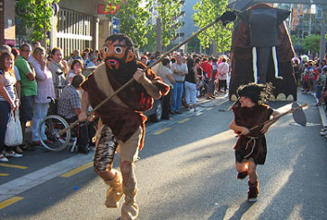 Ocho cuadrillas pondrán la nota de color al desfile de disfraces de ‘Santanatxu’
