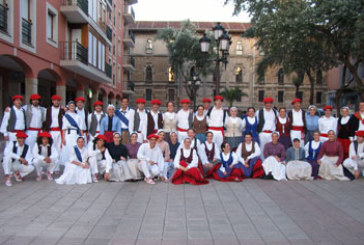 Kriskitin dantza taldea Menorcara doa