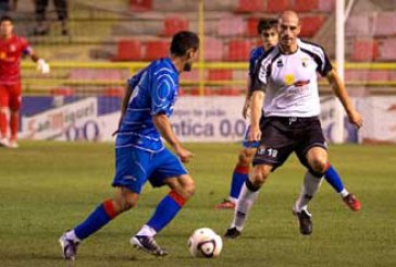 Triunfo histórico del Amorebieta ante el Burgos en su debut en Segunda B