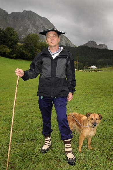 El abadiñarra Jose Urien, campeón de perros de pastor de Euskal Herria con ???Bizkai???