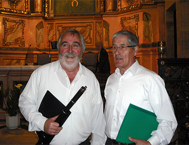 Homenaje a dos maestros veteranos del txistu