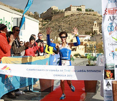 Gurutze Frades se proclama campeona de España de triatlón de larga distancia