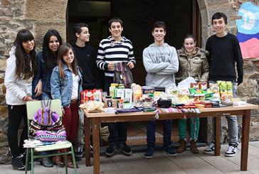 Escolares del colegio San Antonio Santa Rita apoyan el comercio justo