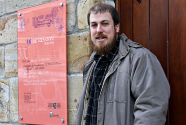 ???Vamos a tocar instrumentos que están representados en la Cruz de Kurutziaga???