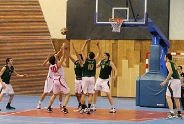 Un último minuto de infarto sella la derrota del Zornotza