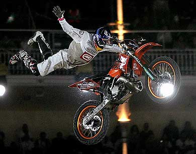 Los ‘Sanprudentzios’ que comenzaron ayer se lucirán con espectaculares acrobacias