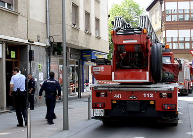 Atendido por inhalar humo un vecino de la calle Montevideo