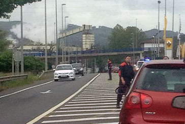 Un joven fallece en un accidente de tráfico junto a la papelera de Iurreta