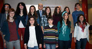 Ainhoa Urienek Azkue Literatur Lehiaketaren bigarren saria eskuratu du