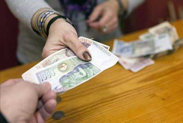 +Dendak permite pagar las compras en pesetas