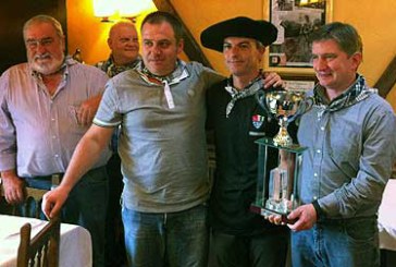 Los zornotzarras Iñigo Uriel y Naroa Izurza se proclaman campeones de Euskadi de Bolos