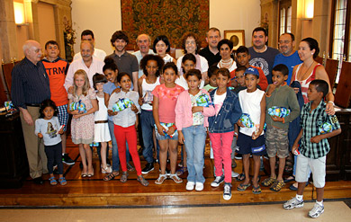 La campaña Vacaciones en Paz, para acoger niños saharauis en verano, afronta su recta final