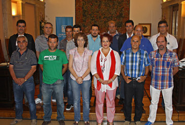 El PSE critica que la alcaldesa “alardea de firmar convenios que pretendía reducir”