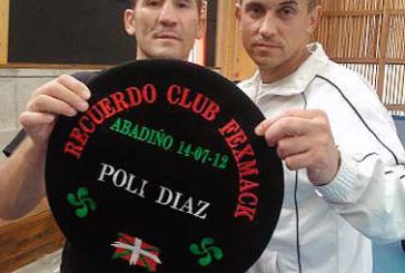 ‘El potro de Vallecas’ estuvo el sábado en Abadiño impulsando el boxeo en Durangaldea