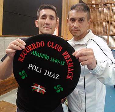 ‘El potro de Vallecas’ estuvo el sábado en Abadiño impulsando el boxeo en Durangaldea