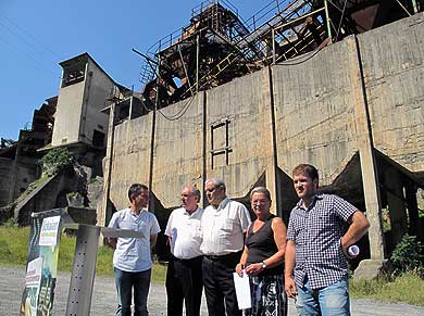 EH Bildu exige la ???inmediata paralización??? del vertedero de las canteras de Atxarte