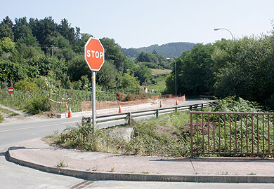 Las obras del bidegorri de Etxano finalizarán en 2012