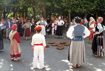 Txupinazoa eta Pitxitxiren igoerarekin hasiko dituzte gaur arratsaldean Mañariko jaiak