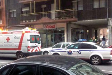 Muere un hombre al caer del cuarto piso de un edificio de la calle San Miguel