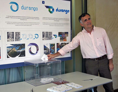 El futuro logotipo de la localidad se votará la próxima semana en la biblioteca