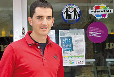 ???Hizkuntza ohiturak ez dira egun batetik bestera aldatzen???