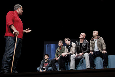 Txintxaun Kolektiboa se ???desnuda??? por fiestas