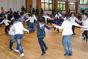 La Ikastola Lauaxeta acoge un intercambio intercultural con seis países europeos