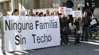 El Ayuntamiento retirará su dinero de los bancos y cajas que ejecuten desahucios