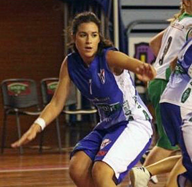 Un mal inicio condena al Tabirako Baqué a una dura derrota ante el Burlada