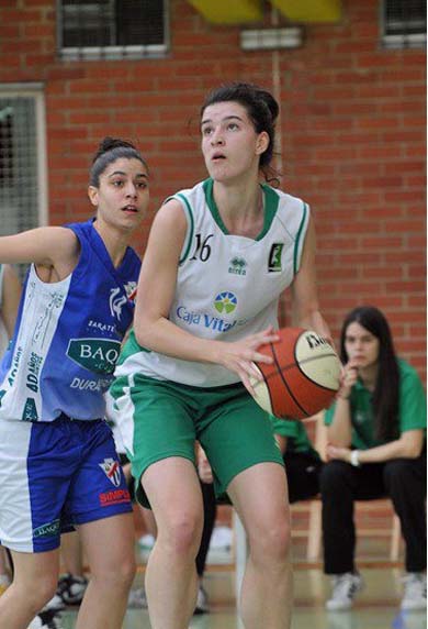 Un bajo acierto en los tiros libres condena al Tabirako