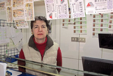 Los despachos de lotería constatan un ???bajón??? de ventas que achacan a la recesión