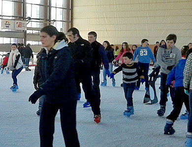 La pista de hielo de Durango ha reunido a 6.469 personas