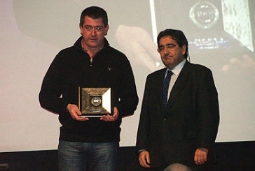 El entrenador del Tabirako Imanol Ardanza, mejor deportista popular de Bizkaia