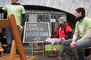 Eskola euskaldunaren aldeko elkarretaratzea egingo du Euskal Herrian Euskarazek